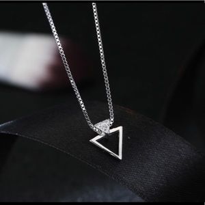 925 Sterling Silver Necklace & Triangle Pendant!